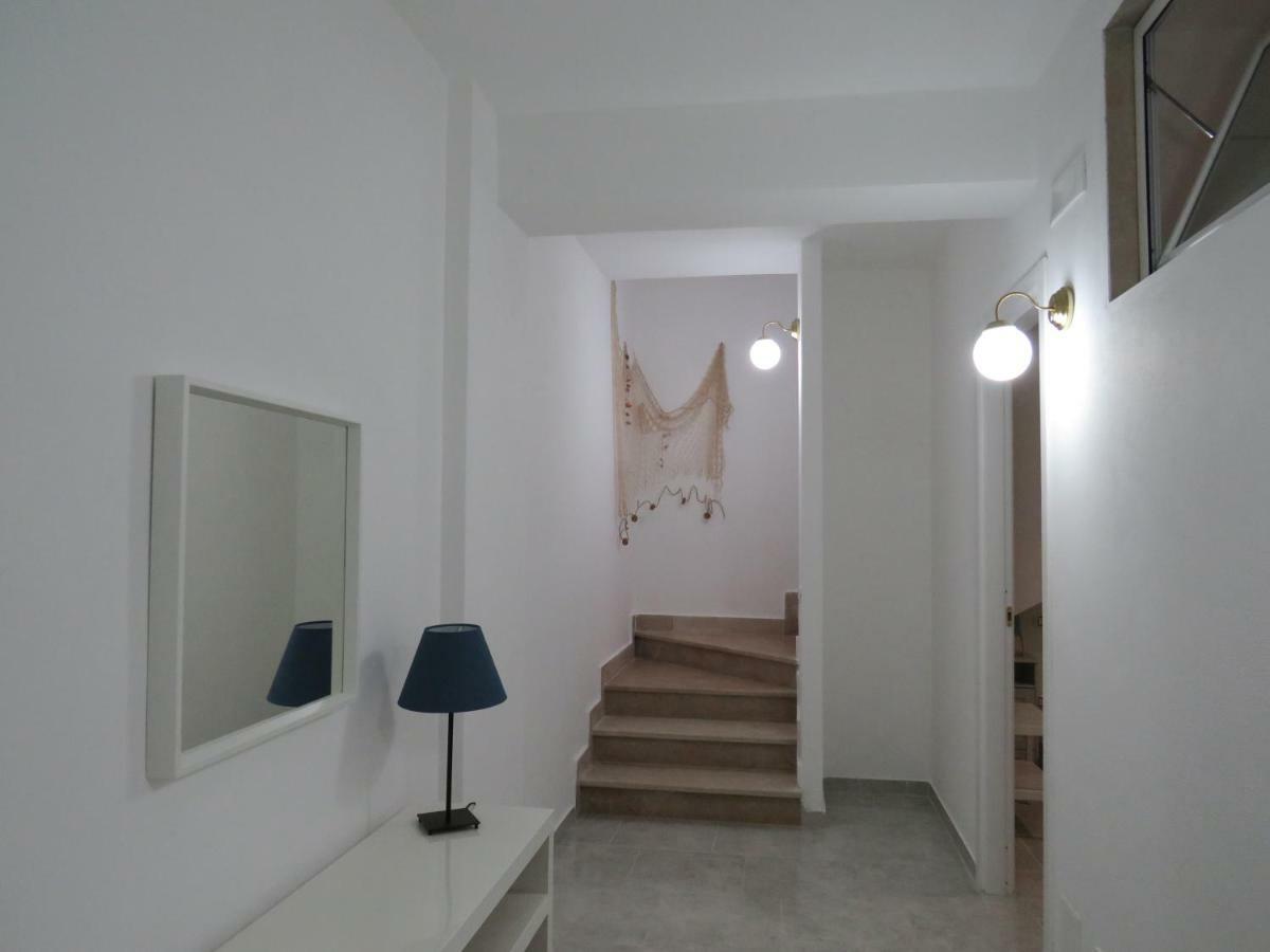 Casa Vacanza Afe A Pochi Passi Dal Mare Mattinata Exterior foto